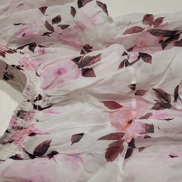 Flynn Skye - Athens Off the Shoulder Crop Top sz L, Scattered Roses Chiffon NWT - Picture 4 of 10